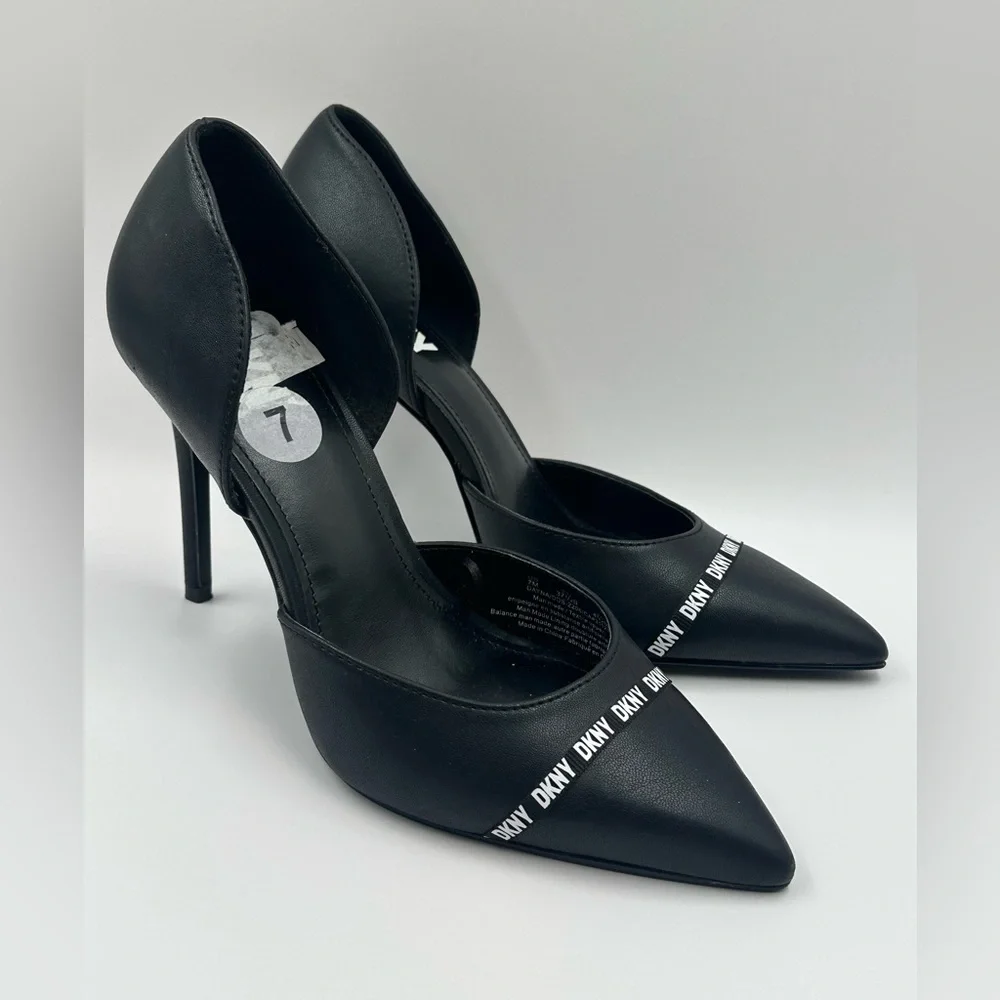 DKNY monogram spell out logo black stiletto 4” heels shoes women’s pumps size 7 - Picture 5 of 10